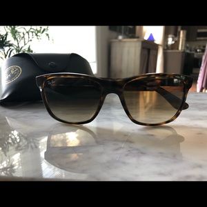 Rayban sunglasses RB4181 excellent condition